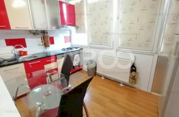 Apartament decomandat de vanzare 2 camere parcare etajul 1 Siretului