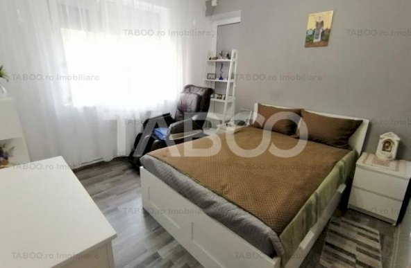 Apartament decomandat de vanzare 2 camere parcare etajul 1 Siretului