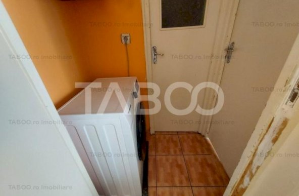 Apartament de vanzare 2 camere etaj intermediar pivnita balcon Sibiu