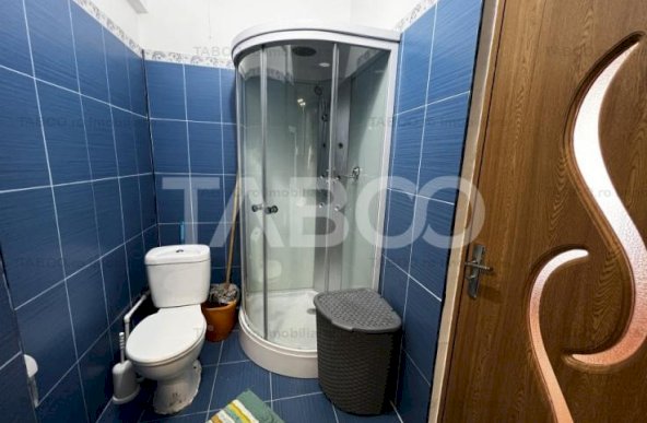 Penthouse 3 camere de vanzare 70 mpu terasa 58 mp zona Doamna Stanca