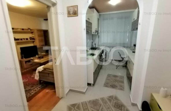 Apartament 2 camere de vanzare mobilat si utilat in zona Mihai Viteazu