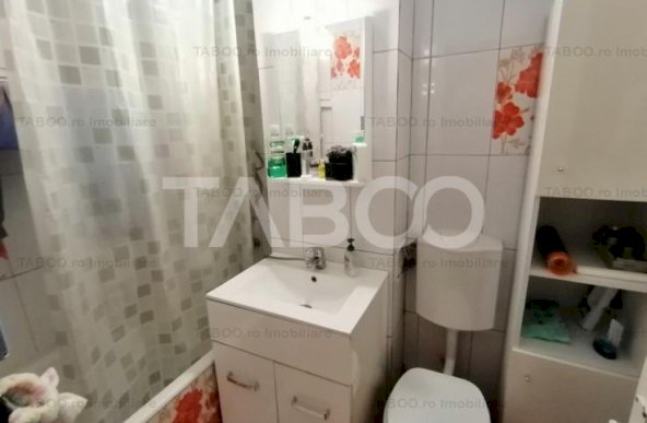 Apartament 2 camere de vanzare mobilat si utilat in zona Mihai Viteazu