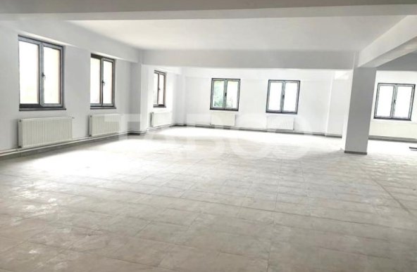 Spatiu comercial de inchiriat de 600 mp zona Centrala in Sibiu