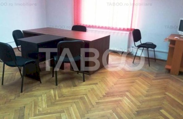 Spatiu de birouri 3 balcoane si o terasa in Sibiu 120 mp zona Centrala