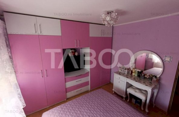 Apartament decomandat 2 camere 52 mp utili mobilat balcon Alba Iulia