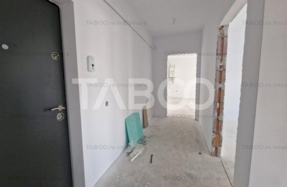 Apartament 60 mpu la CHEIE cu 3 camere balcon 18 mp pe Doamna Stanca