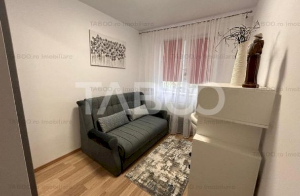 Apartament de inchiriat cu 3 camere la vila 65 mpu Calea Surii Mici 