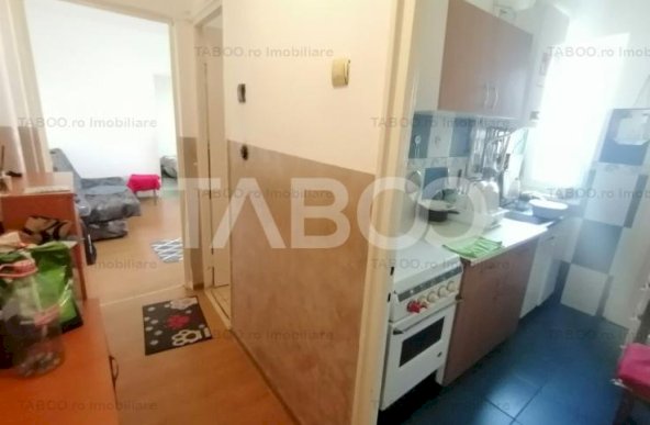 Apartament 2 camere de vanzare mobilat balcon zona Mihai Viteazu Sibiu