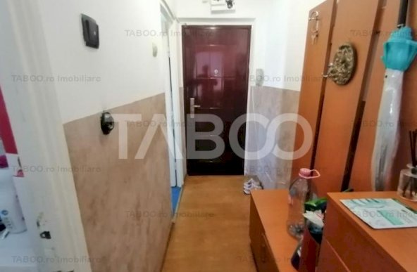 Apartament 2 camere de vanzare mobilat balcon zona Mihai Viteazu Sibiu