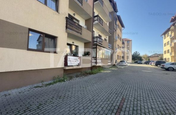 Apartament 3 camere decomandate balcon loc de parcare Str Distributiei