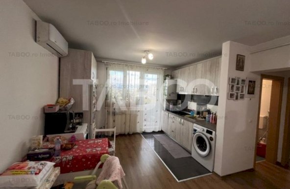 Apartament 3 camere decomandat cu vedere superba spre munte - Sibiu 