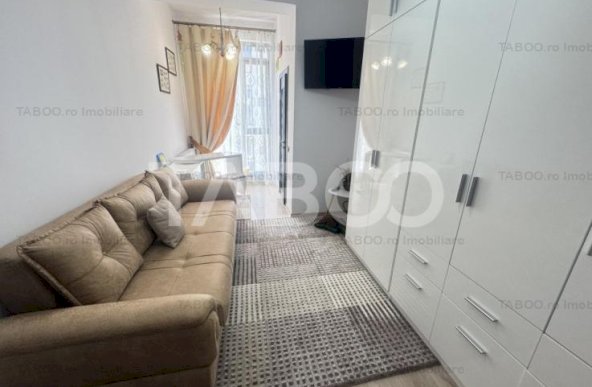 Apartament decomandat la etajul 2 cu 3 camere si 2 bai Doamna Stanca