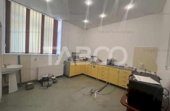 Spatiu Comercial 110 mp utili 5 camere 2 bai Orasul de Jos Sibiu