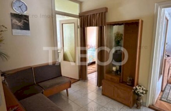 Apartament 3 camere decomandat cu vedere panoramica a orasului Sibiu