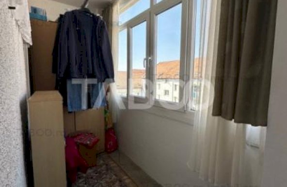 Apartament 3 camere decomandat cu vedere panoramica a orasului Sibiu