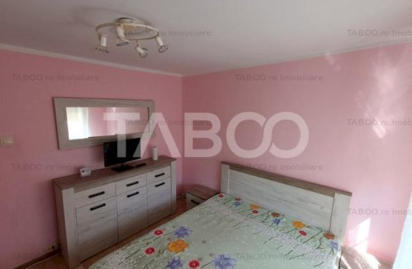 Apartament decomandat 3 camere 70 mpu mobilat etaj 3 Cetate Alba Iulia