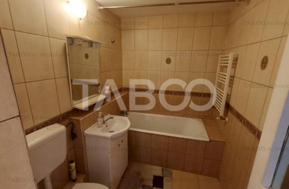 Apartament 3 camere 70 mpu mobilat etaj intermediar Cetate Alba Iulia