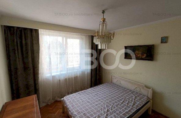 Apartament decomandat 3 camere 65mpu mobilat balcon pivnita Alba Iulia