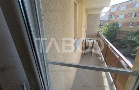 Apartament decomandat 3 camere 65mpu mobilat balcon pivnita Alba Iulia