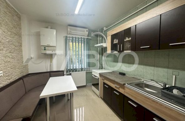 Apartament decomandat renovat 2024 etaj 2 Mihai Viteazu