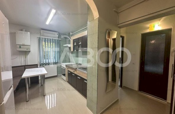 Apartament decomandat renovat 2024 etaj 2 Mihai Viteazu