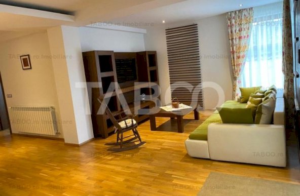 Apartament la vila in zona Calea Poplacii - teren de 150 mp liber