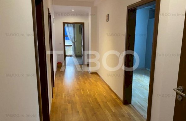 Apartament la vila in zona Calea Poplacii - teren de 150 mp liber