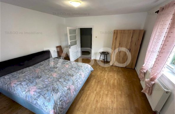 Casa de inchiriat individuala 82mp cu 3 dormitoare Valea Aurie