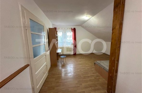 Casa de inchiriat individuala 82mp cu 3 dormitoare Valea Aurie