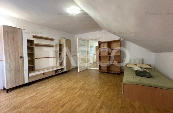 Casa de inchiriat individuala 82mp cu 3 dormitoare Valea Aurie