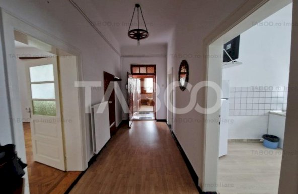 Oferta! Apartament 4 camere, birou si spatiu comercial central Sibiu