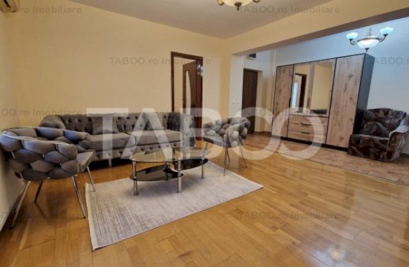 Apartament de închiriat 4 camere 2 bai parcare Strand Sibiu