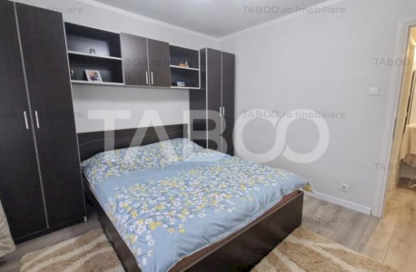 Apartament cu 2 camere calduros si spatios de vanzare in Vasile Aaron