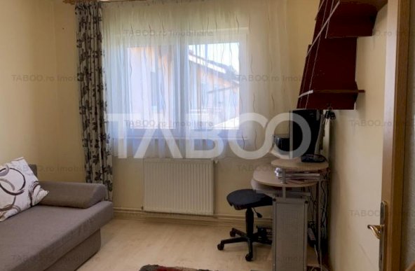 Mansarda 2 camere 47 mpu decomandat situat in zona Valea Aurie Sibiu