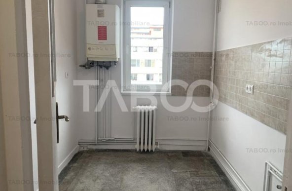 Apartament 2 camere 45mpu balcon 4mp boxa subsol 10mp Mihai Viteazu