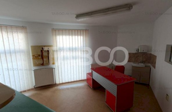 Spatiu comercial 5 incaperi 3 bai 107 mp utili boxa Cetate Alba Iulia