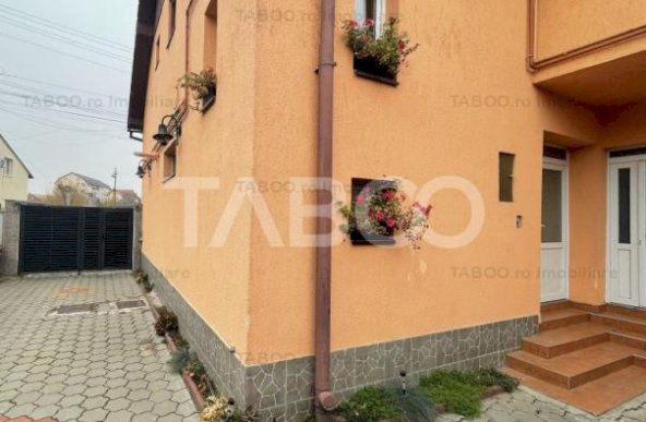 Casa individuala de inchiriat compusa din 2 apartamente Sibiu