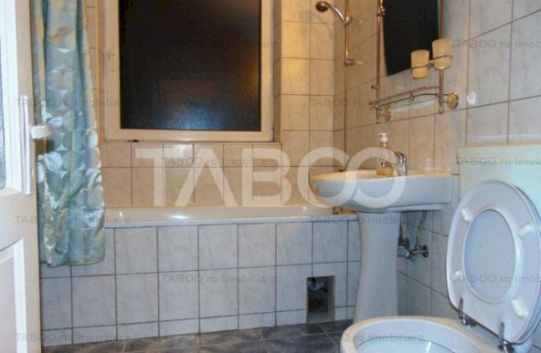 Apartament cu 3 camere decomandate 90 mp utili de inchiriat in Sibiu