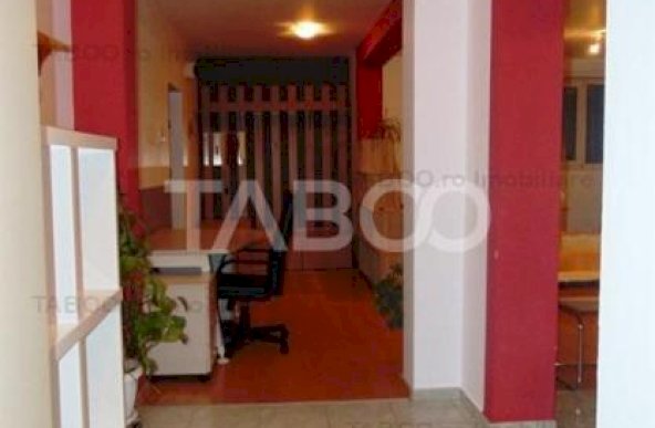 Apartament cu 3 camere decomandate 90 mp utili de inchiriat in Sibiu