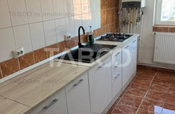 Apartament decomandat de vanzare 3 camere 64 utili zona Lazaret Sibiu