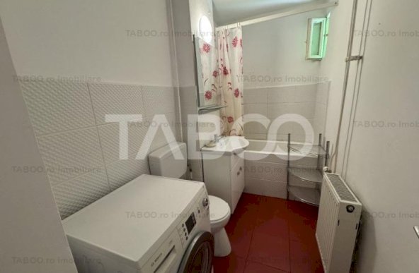 Apartament cu 3 camere 71 mpu si balcon pe Bulevardul Mihai Viteazul