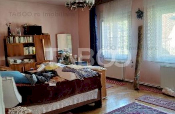 Casa la pret de apartament 4 camere 107 mp utili zona Centrala Sibiu