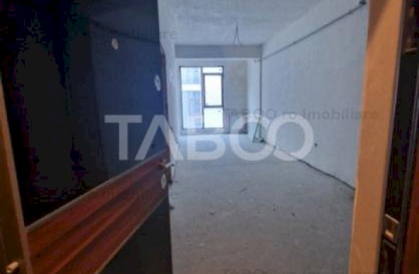 Apartament 2 camere la gri balcon etaj intermediar Doamna Stanca Sibiu