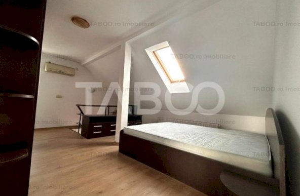 Mansarda 3 camere suprafata 71 mpu bucatarie inchisa zona Strand Sibiu