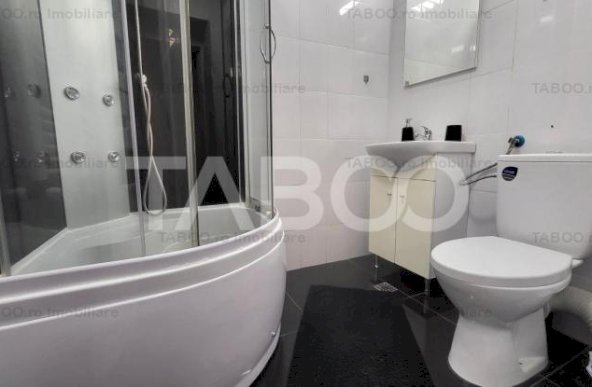 Apartament 3 camere 2 balcoane etaj intermediar Bd Mihai Viteazul 