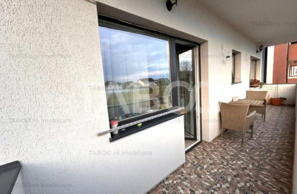 Apartament modern 3 camere decomandat 70 mpu 2 bai 2 balcoane in Sibiu