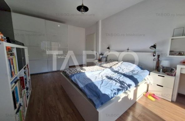 Apartament 118 mp 4 camere balcon pivnita loc parcare Piata Cluj