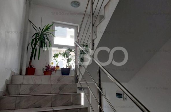 Apartament 118 mp 4 camere balcon pivnita loc parcare Piata Cluj