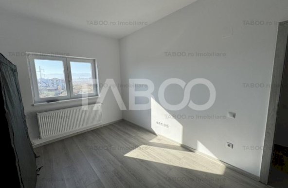 Apartament decomandat 3 camere 2 bai 2 parcari bloc cu lift Deventer