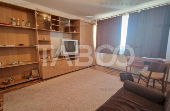 Apartament cu 3 camere 2 bai parcare balcon si boxa la subsol